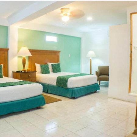 Hotel Central Station Tulum Pueblo Buitenkant foto